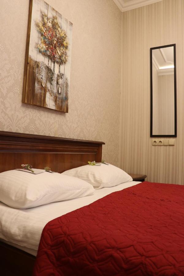 Bogdanov Yar Hotel Kijev Kültér fotó