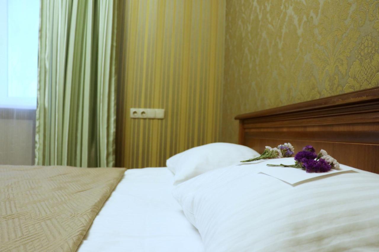 Bogdanov Yar Hotel Kijev Kültér fotó