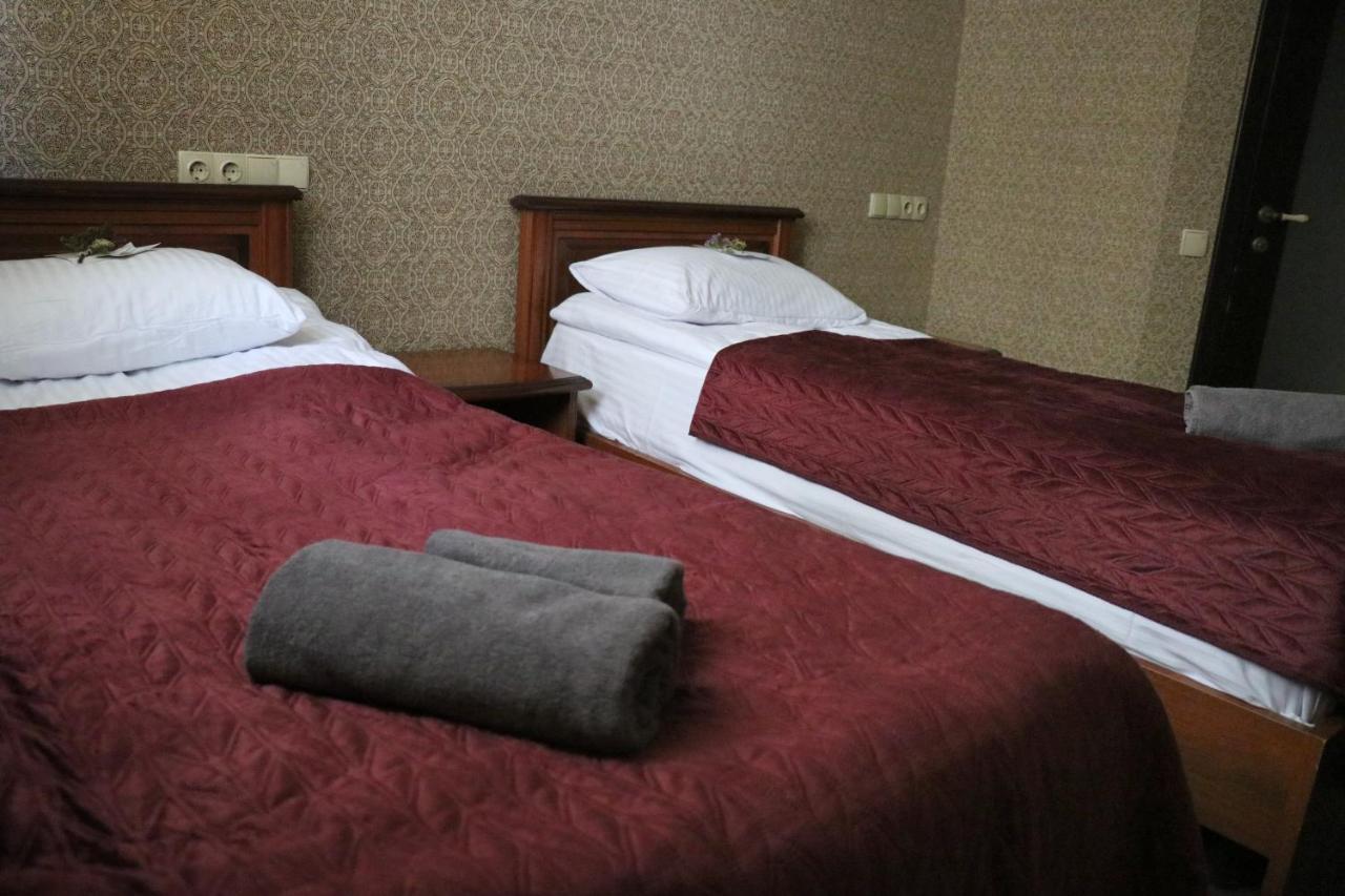 Bogdanov Yar Hotel Kijev Kültér fotó